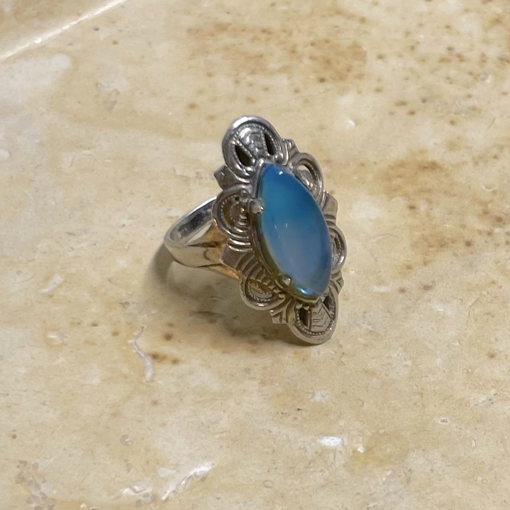 Vintage Chalcedony Silver Ring